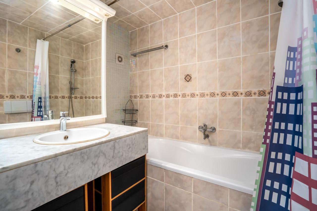 Apartamento Welcs Emp 018 Con Terraza Frente Al Mar Apartment Емпуриабрава Екстериор снимка